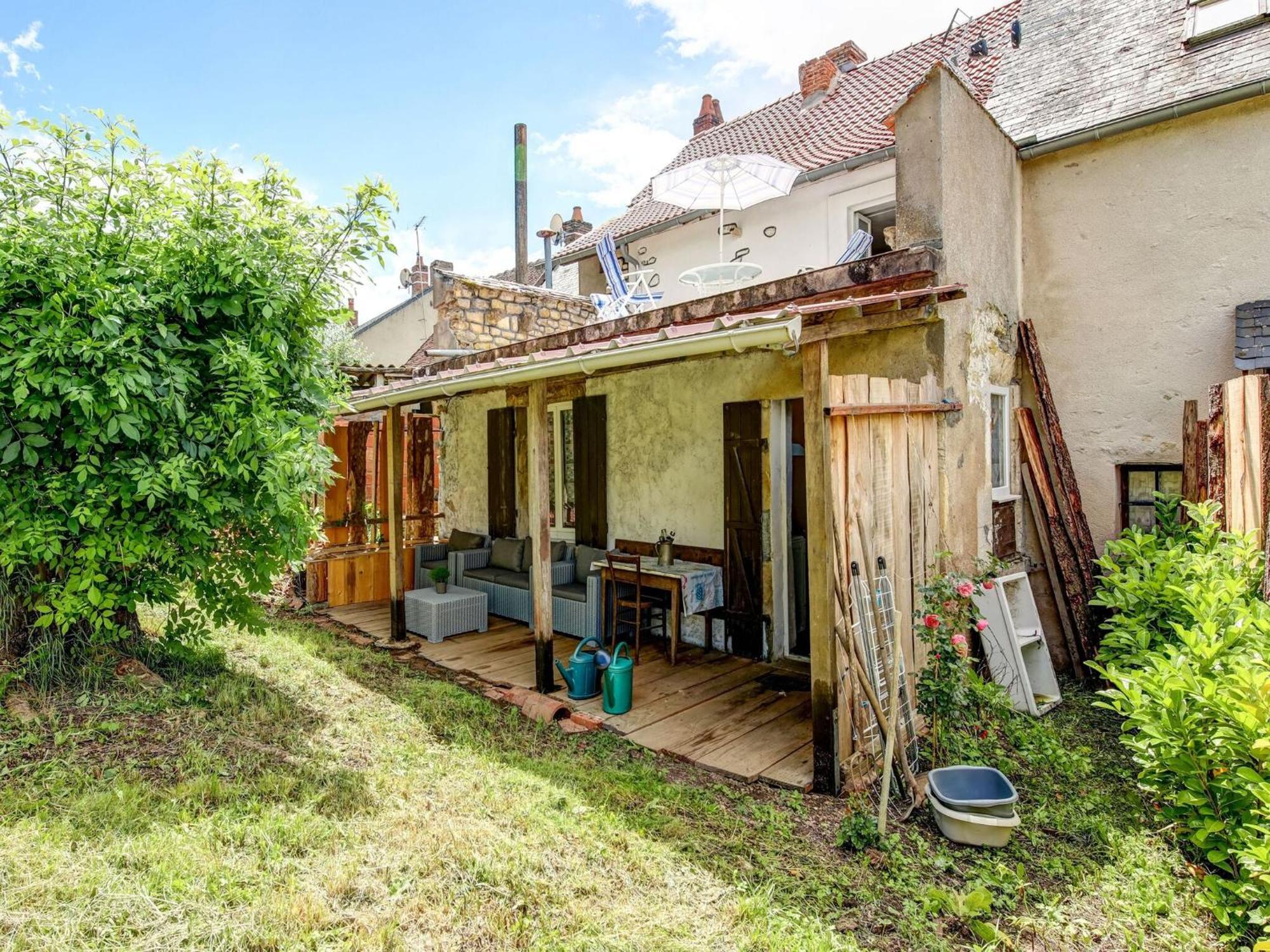 Traditional Holiday Home In Brinon Sur Beuvron Exterior photo